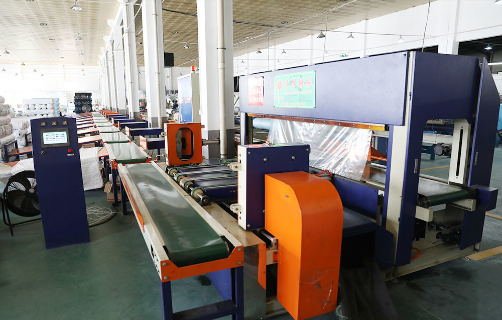 HAINING LINYA TEXTILE CO,.LTD factory production line